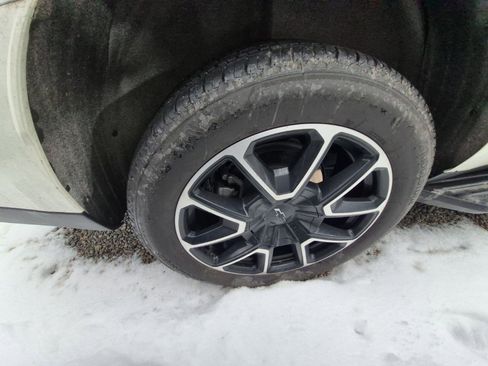 Used 2023 Chevrolet Tahoe High Country w/ Premium Package 2 image 9