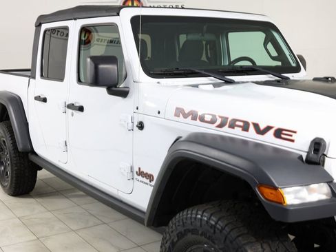 Used 2021 Jeep Gladiator Mojave image 37