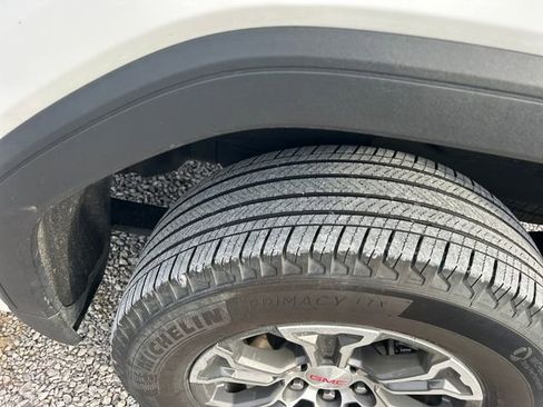 Used 2024 GMC Sierra 1500 SLT image 45