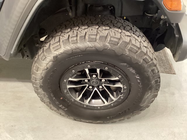 Used 2025 Jeep Wrangler Unlimited Sport AWD/4WD image 30