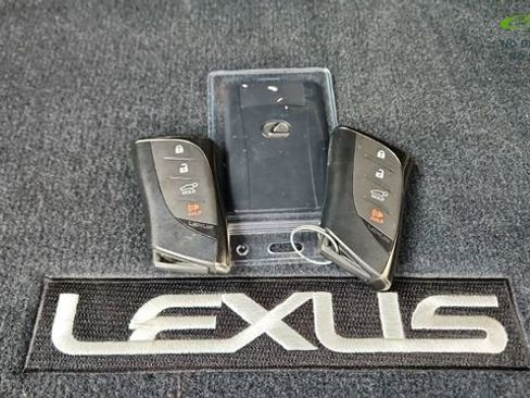 Used 2025 Lexus RZ 300e w/ Cold Area Package FWD image 84