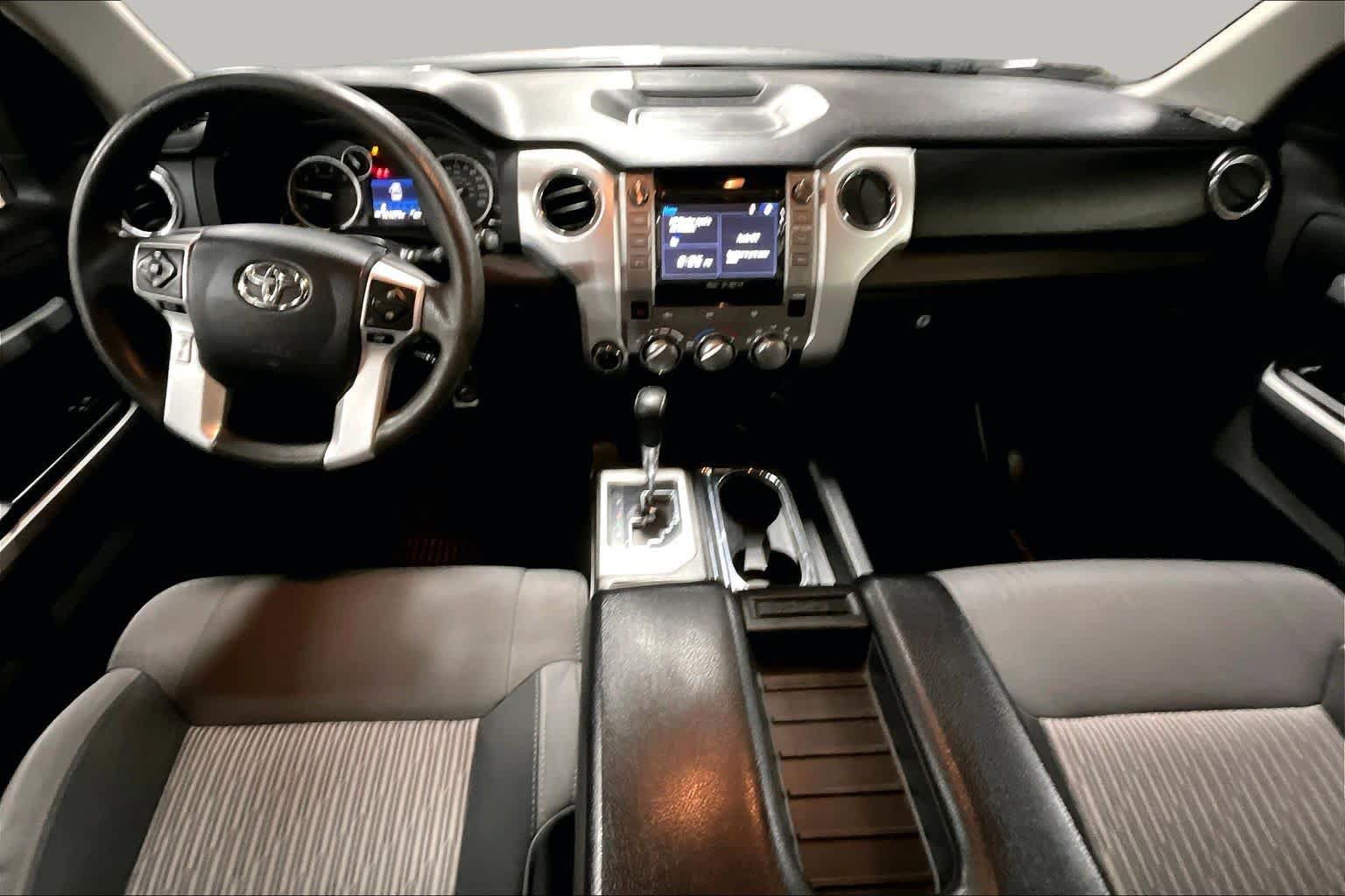 Used 2016 Toyota Tundra SR5 w/ SR5 Upgrade Package AWD/4WD image 14
