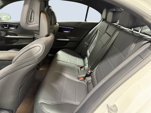 Used 2025 Mercedes-Benz C 300 4MATIC Sedan image 7