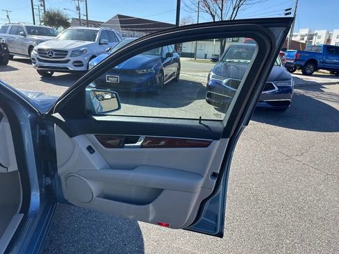 Used 2010 Mercedes-Benz C 300 C 300 Sport Sedan 4D image 19