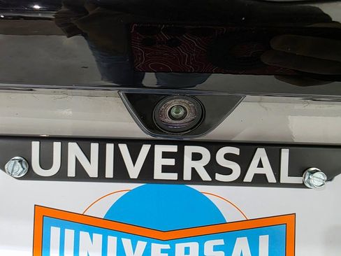 Used 2024 Chrysler Voyager LX image 28