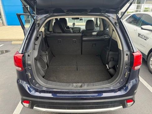 Used 2017 Mitsubishi Outlander SE AWD/4WD image 27