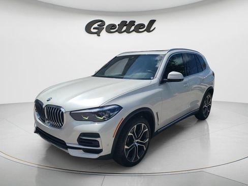 Used 2022 BMW X5 sDrive40i w/ Premium Package RWD image 1