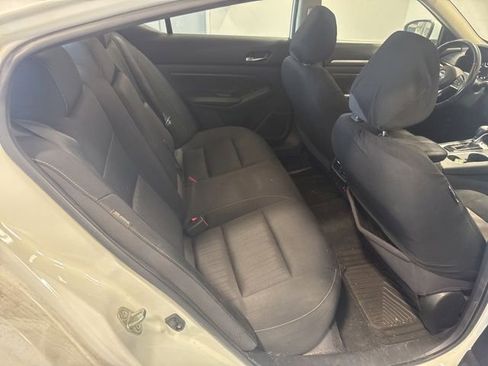 Used 2019 Nissan Altima 2.5 SV FWD image 22