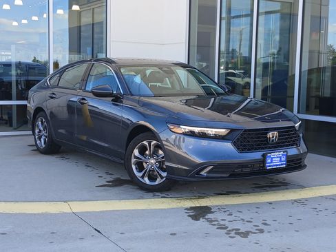 Used 2024 Honda Accord EX image 2