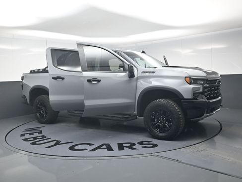 Used 2024 Chevrolet Silverado 1500 ZR2 w/ Technology Package image 23