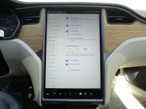 Used 2018 Tesla Model S 100D image 54