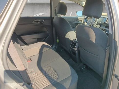 Used 2023 Kia Sportage LX AWD/4WD image 22