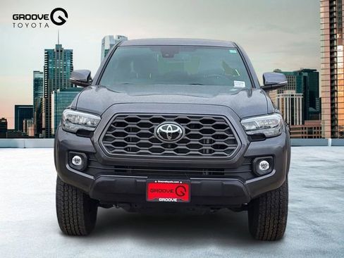 Used 2023 Toyota Tacoma TRD Off-Road w/ Advanced Technology Package AWD/4WD image 8