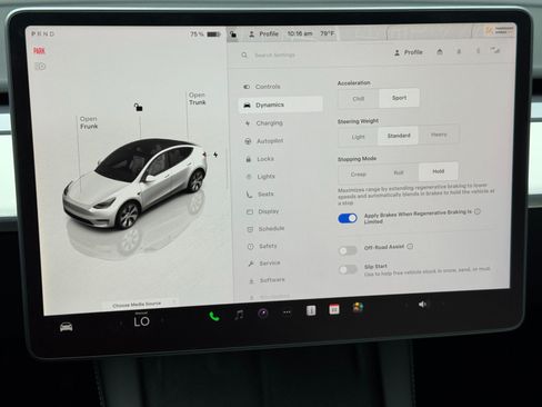 Used 2022 Tesla Model Y Long Range AWD/4WD image 24
