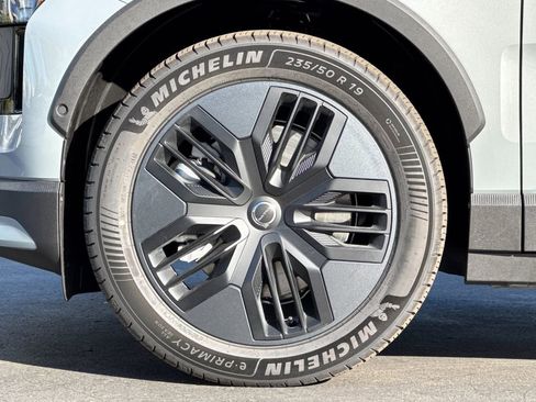 New 2026 Volvo EX30 Cross Country Ultra w/ Protection Package image 24