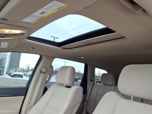 Used 2021 Jeep Grand Cherokee Laredo image 26