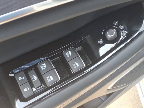 Used 2024 Jeep Grand Cherokee L Overland AWD/4WD image 18
