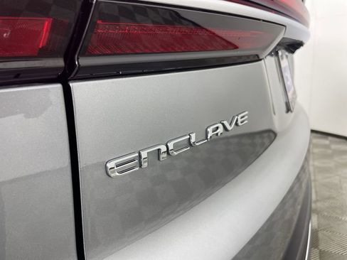 Used 2025 Buick Enclave Preferred image 31