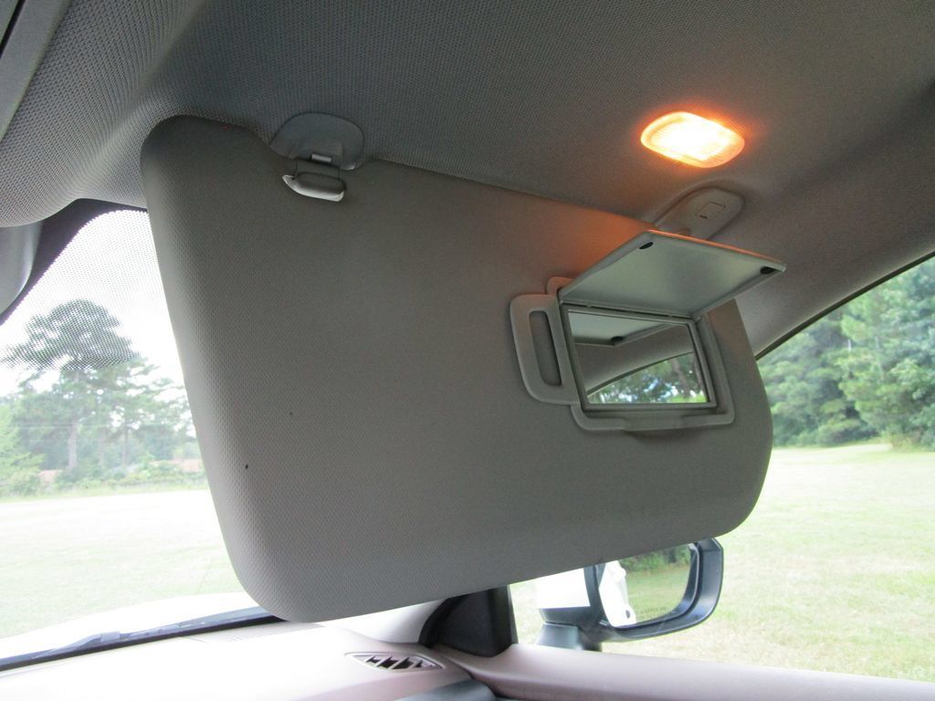 Used 2023 Nissan Rogue SV FWD image 40