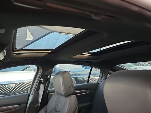 Used 2026 Cadillac CT5 V w/ Technology Package image 8