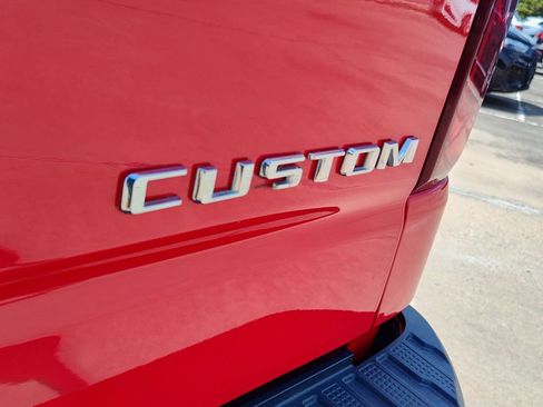 Used 2022 Chevrolet Silverado 1500 Custom w/ Safety Confidence Package RWD image 8