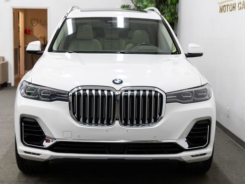 Used 2019 BMW X7 xDrive50i w/ Luxury Seating Package image 12