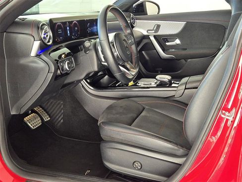 Used 2020 Mercedes-Benz CLA 250 CLA 250 image 7