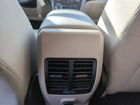 Used 2018 Ford Escape SE image 20