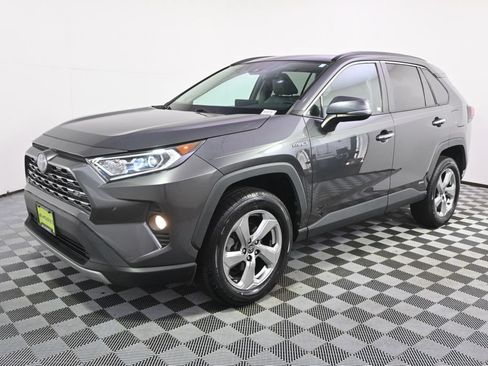 Used 2021 Toyota RAV4 Limited AWD/4WD image 2