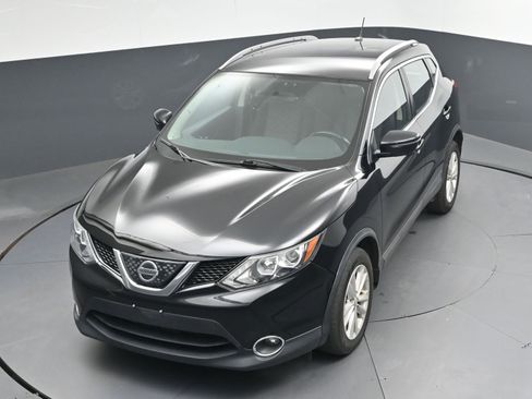 Used 2018 Nissan Rogue Sport SV w/ SV Technology Package image 29
