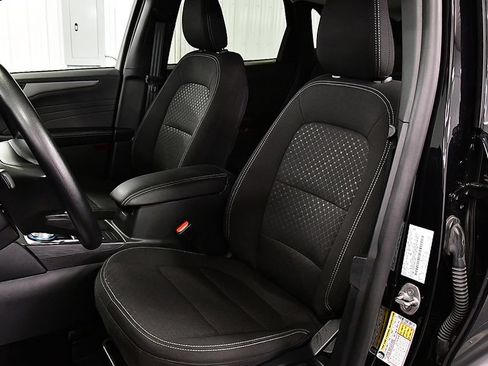 Used 2025 Ford Escape Active AWD/4WD image 28