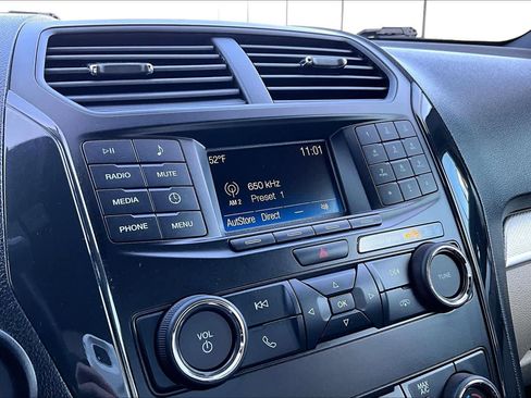 Used 2018 Ford Explorer 4WD image 34