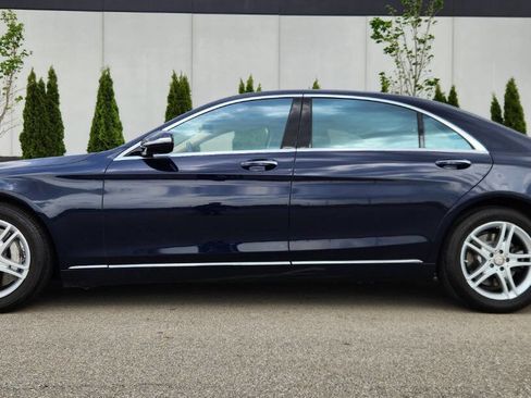 Used 2016 Mercedes-Benz S 550 4MATIC Sedan image 2