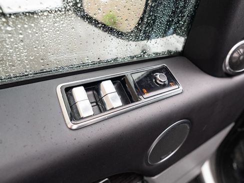 Used 2019 Land Rover Range Rover Sport HSE Dynamic AWD/4WD image 40
