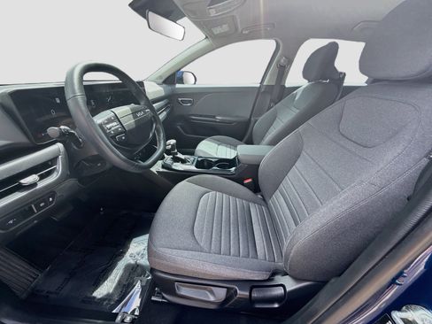 Used 2025 Kia K4 EX FWD image 18