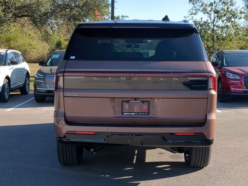New 2025 Lincoln Navigator Black Label image 4