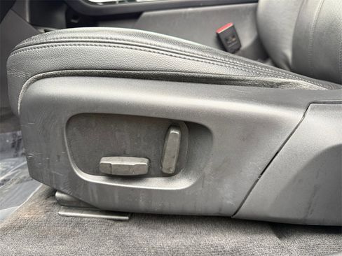 Used 2020 Land Rover Range Rover Evoque S image 10