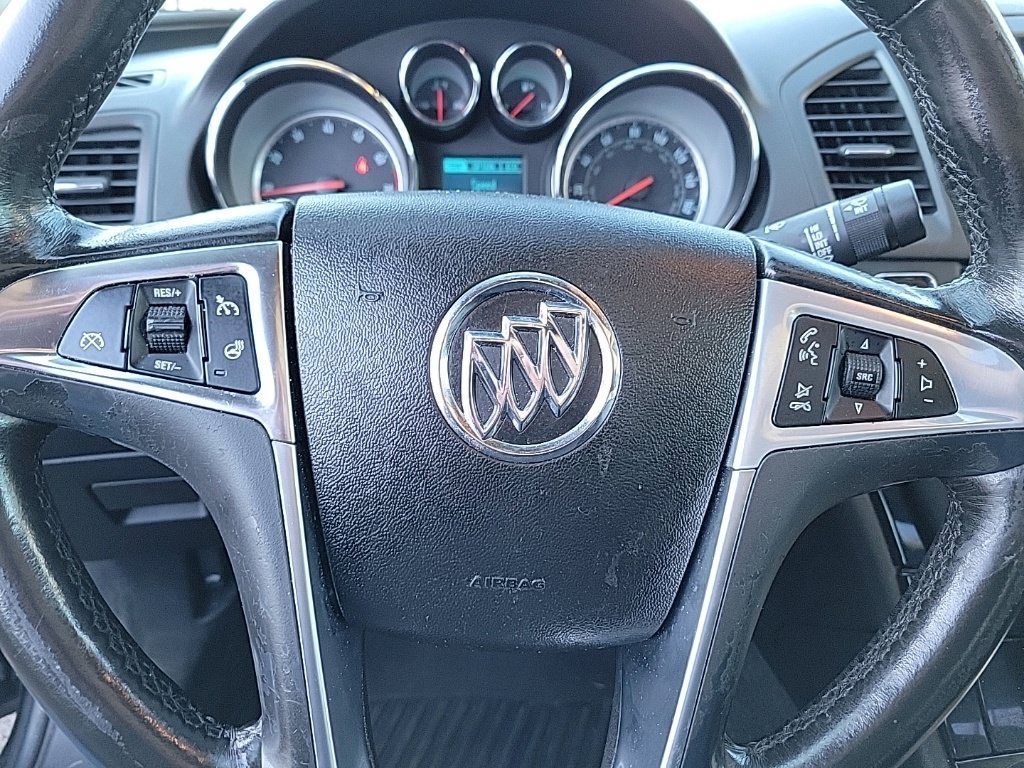 Used 2013 Buick Regal Premium FWD image 10