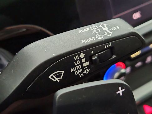 Used 2022 Audi Q3 2.0T Premium w/ Convenience Package image 27