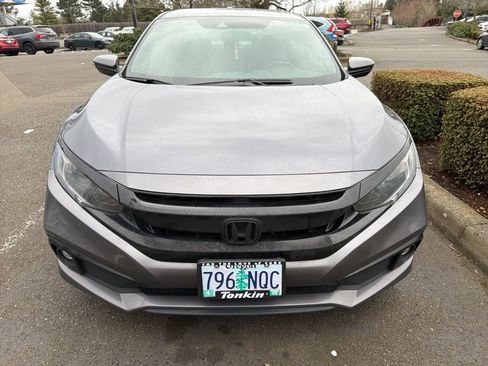 Used 2019 Honda Civic Sport image 2