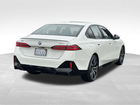 New 2026 BMW 530i xDrive w/ M Sport Package image 4