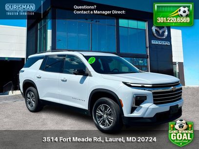 Used 2024 Chevrolet Traverse LT