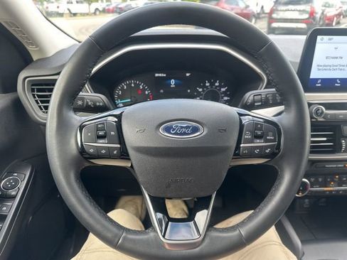Used 2022 Ford Escape SE w/ Convenience Package image 36