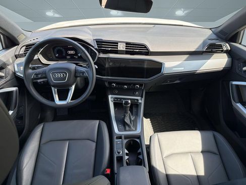 Certified 2025 Audi Q3 2.0T Premium w/ Convenience Package AWD/4WD image 17