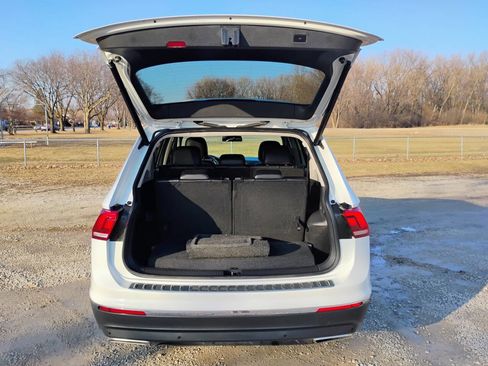 Used 2019 Volkswagen Tiguan SEL image 9