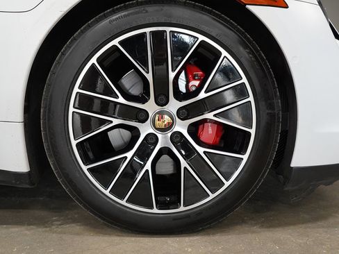 Used 2020 Porsche Taycan 4S w/ Premium Package AWD/4WD image 35