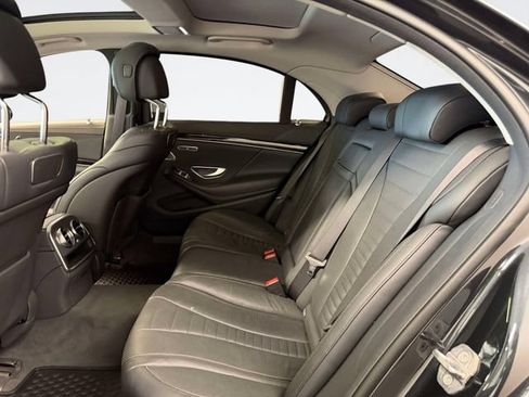 Used 2019 Mercedes-Benz S 560 4MATIC Sedan image 12