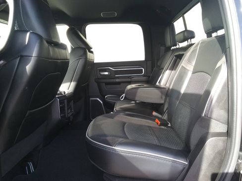 Used 2024 RAM 2500 Laramie w/ Night Edition image 9