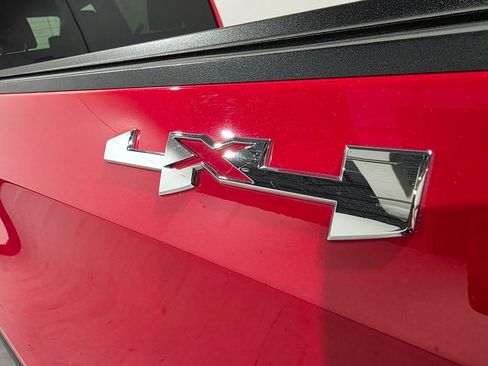 Used 2019 GMC Sierra 1500 SLE image 33