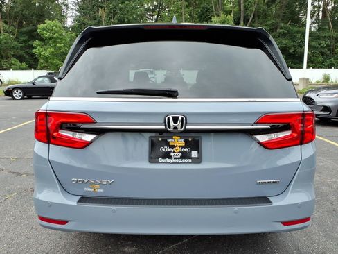Used 2023 Honda Odyssey Touring image 10